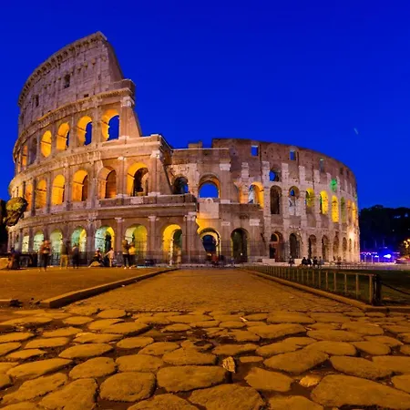 Vatican 10 Min Modern Ac, Wi-fi, Netflix Apartment