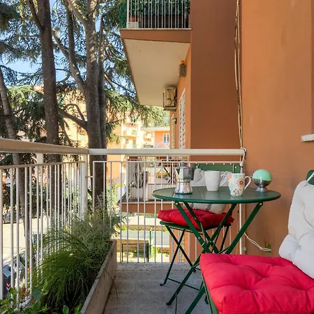 Apartment Vatican 10 Min Modern Ac, Wi-fi, Netflix *